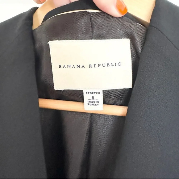 Banana Republic Women’s Classic Black Blazer - Picture 9 of 11